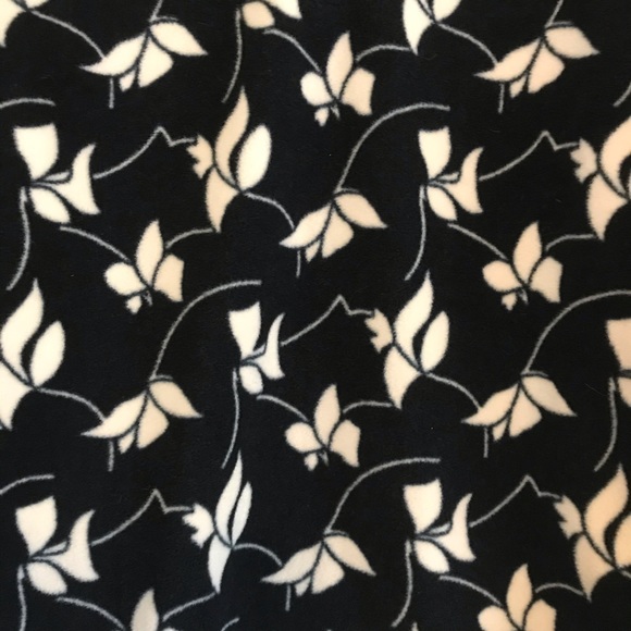 Lands' End zip pullover floral fleece sweatshirt - Picture 2 of 6